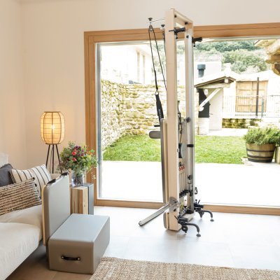 Reformer pilates rangement Vertical | Elina Pilates®