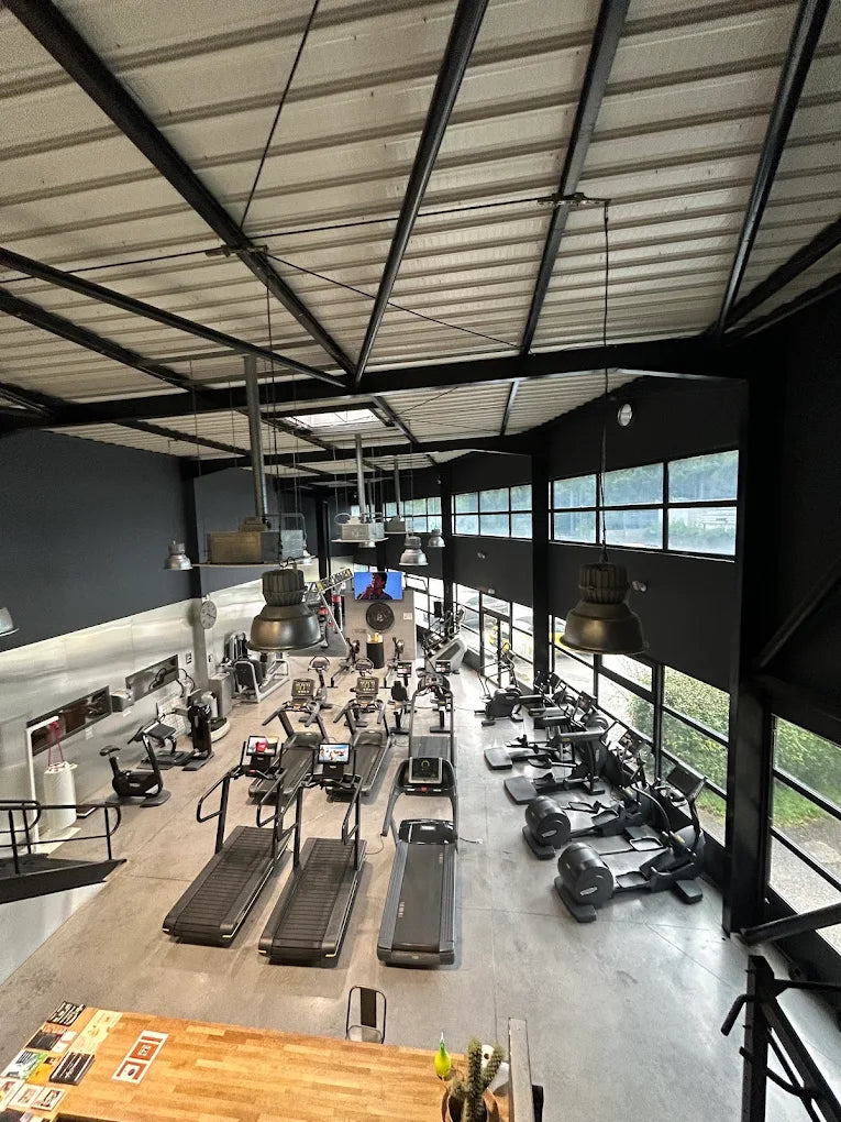 <h2>Equipped studios, every month.</h2>